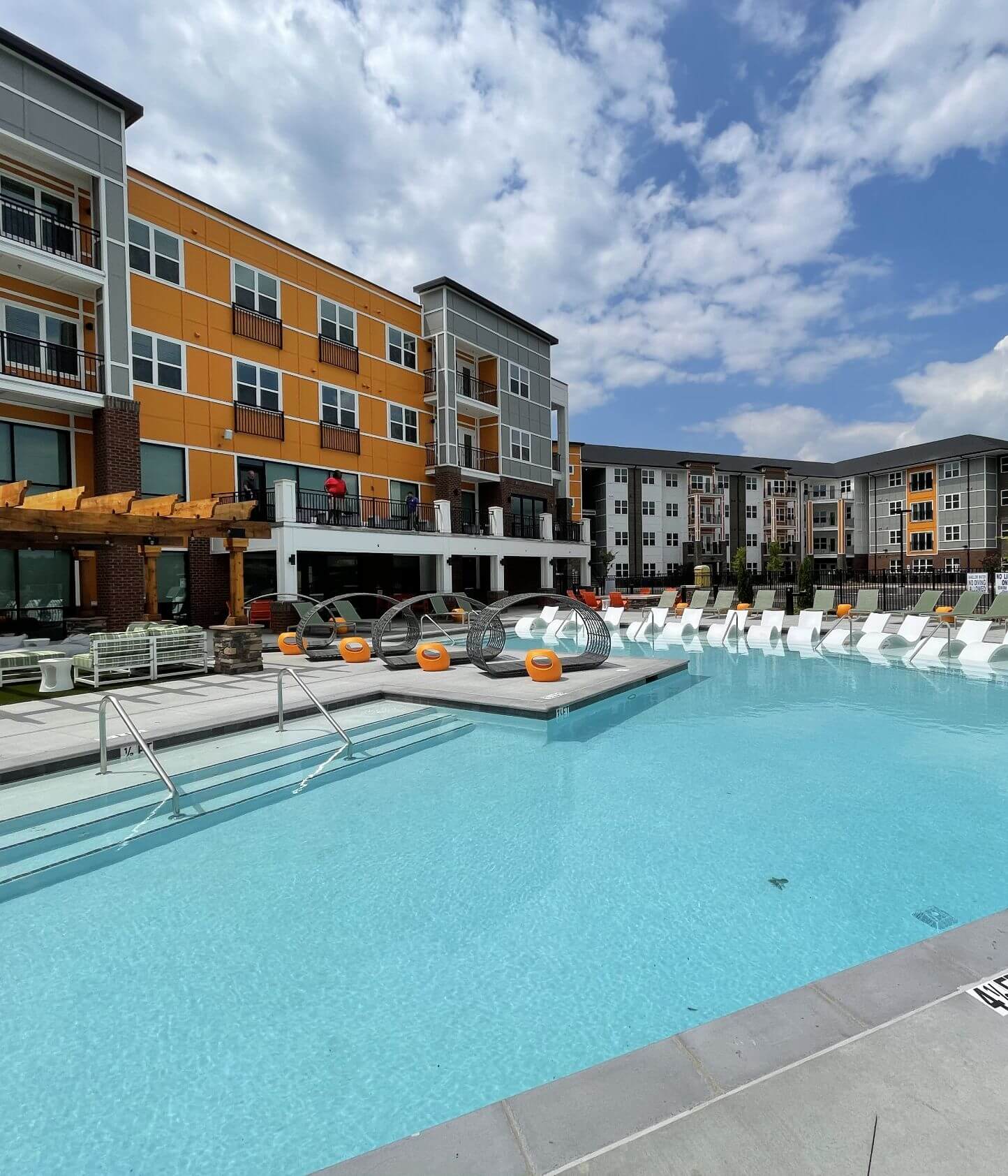 signature hartwell village off campus apartments near clemson university